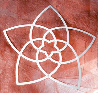 Meditation Venusblume - Wandschmuck Edelstahl 44 cm mit 15 Swarovski Elements